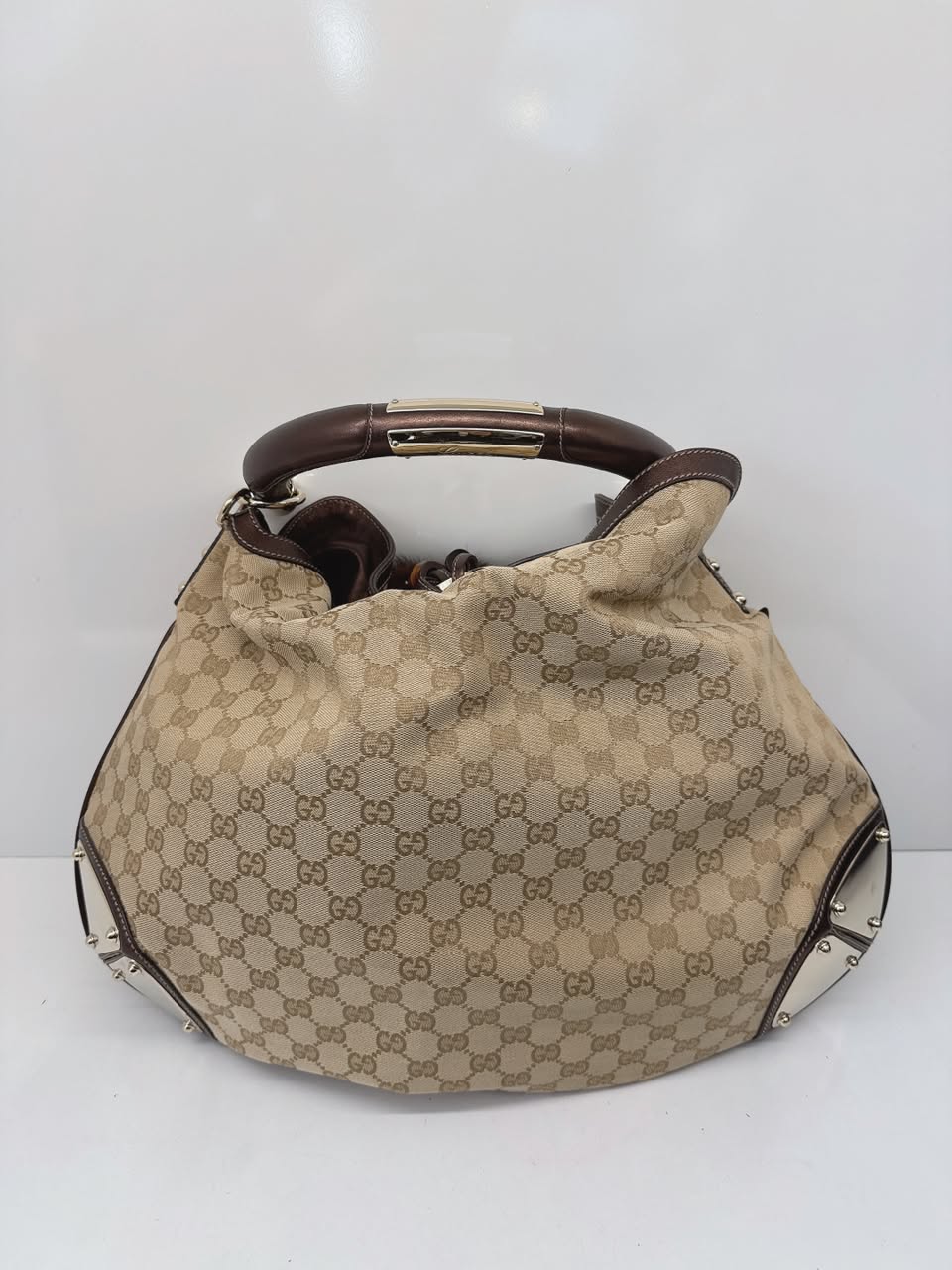BEIGE GG CANVAS LARGE FUR TASSEL INDY HOBO BAG