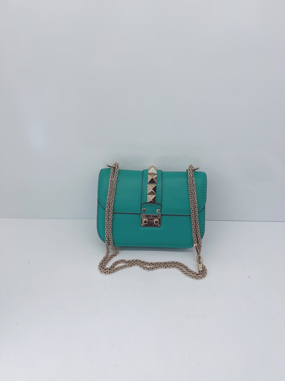 GREEN LEATHER ROCKSTUD GLAM LOCK FLAP SMALL SHOULDER BAG