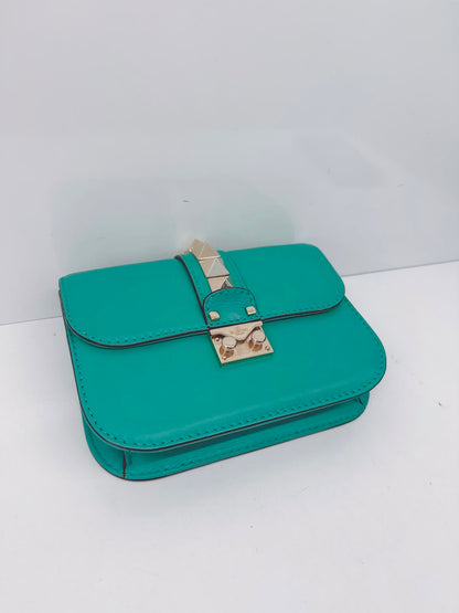GREEN LEATHER ROCKSTUD GLAM LOCK FLAP SMALL SHOULDER BAG