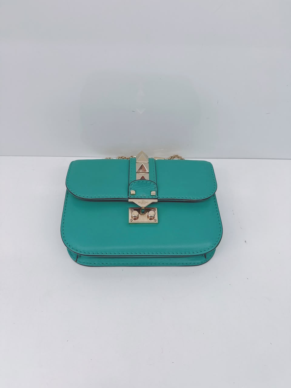 GREEN LEATHER ROCKSTUD GLAM LOCK FLAP SMALL SHOULDER BAG