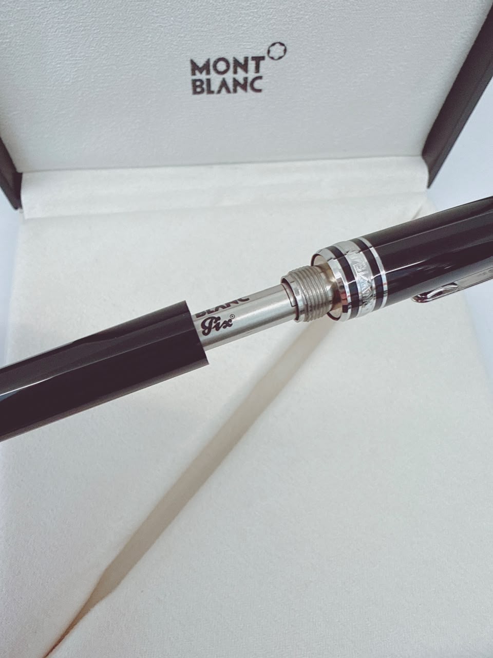 BLACK MEISTERSTUCK CLASSIQUE DIAMOND ROLLERBALL PEN
