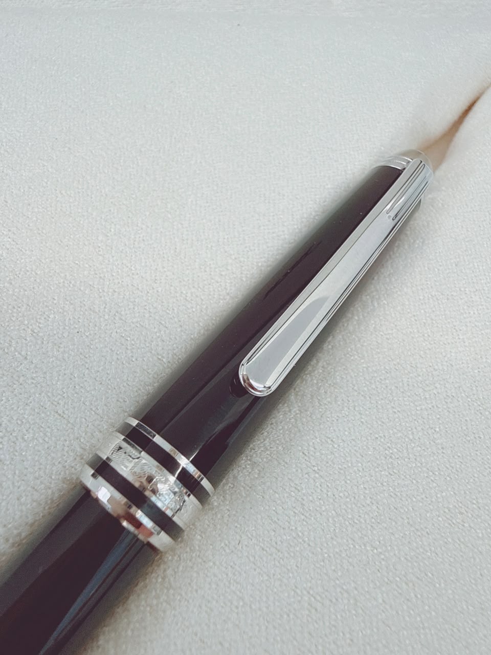 BLACK MEISTERSTUCK CLASSIQUE DIAMOND ROLLERBALL PEN