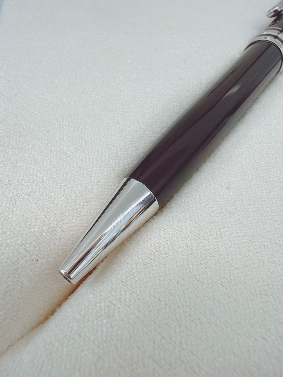 BLACK MEISTERSTUCK CLASSIQUE DIAMOND ROLLERBALL PEN