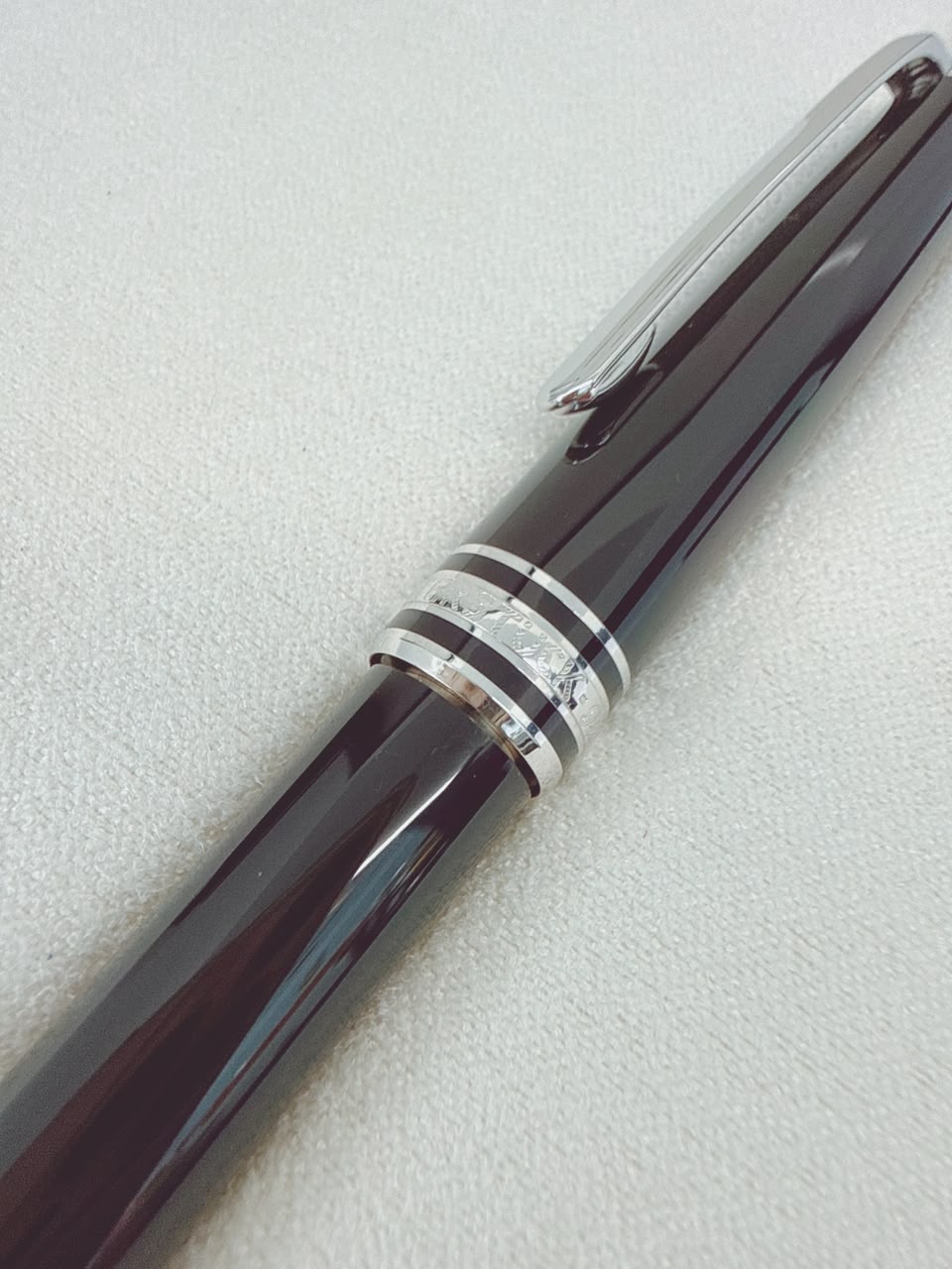 BLACK MEISTERSTUCK CLASSIQUE DIAMOND ROLLERBALL PEN