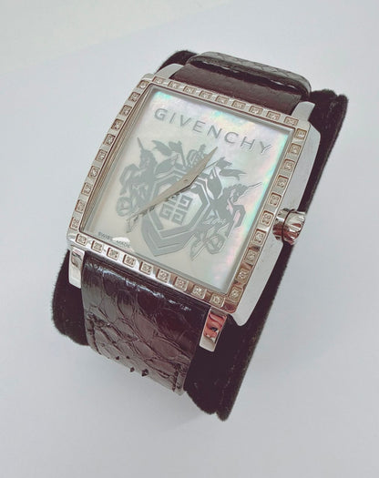 MOTHER OF PEARL STAINLESS STEEL DIAMONDS WATCH GV.5214M