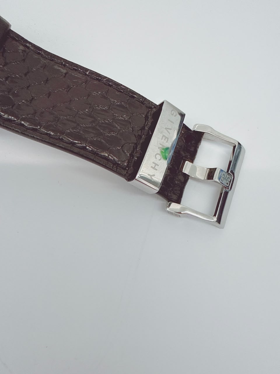 MOTHER OF PEARL STAINLESS STEEL DIAMONDS WATCH GV.5214M
