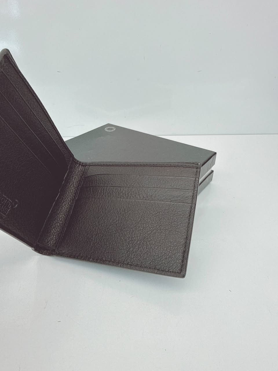 BLACK GRAIN LEATHER 6CC CLASSIC BIFOLD WALLET