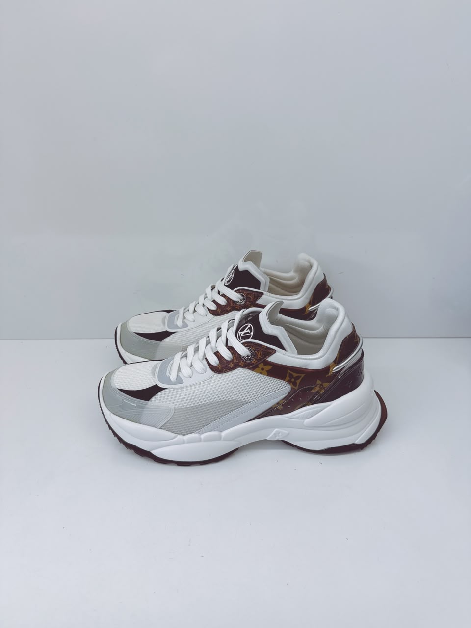 WHITE MONOGRAM CALFSKIN RUN 55 SNEAKERS 38