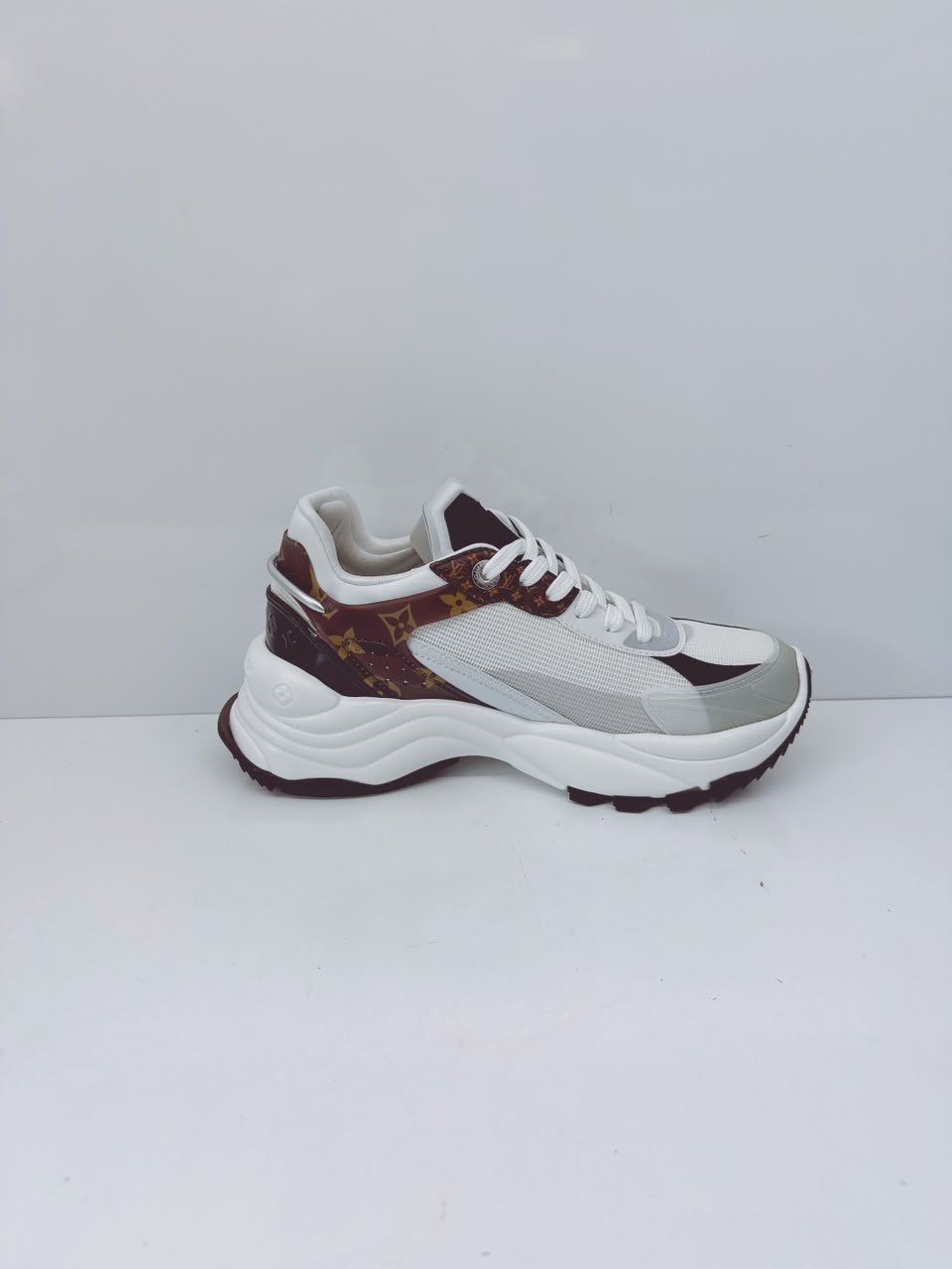 WHITE MONOGRAM CALFSKIN RUN 55 SNEAKERS 38