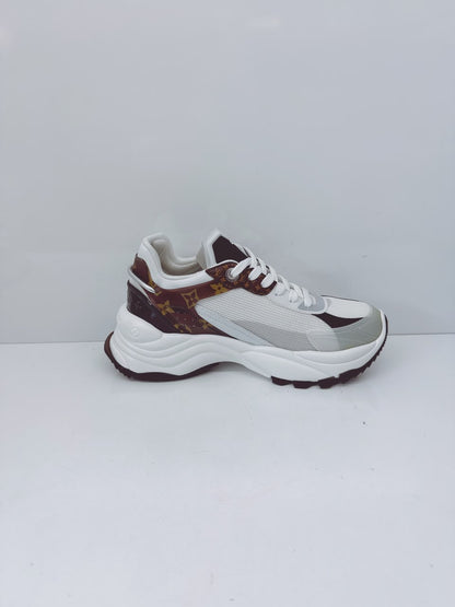 WHITE MONOGRAM CALFSKIN RUN 55 SNEAKERS 38