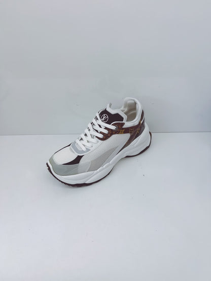 WHITE MONOGRAM CALFSKIN RUN 55 SNEAKERS 38