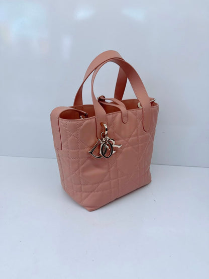 ROSE DES VENTS CALFSKIN MACROCANNAGE SMALL TOUJOURS VERTICAL TOTE