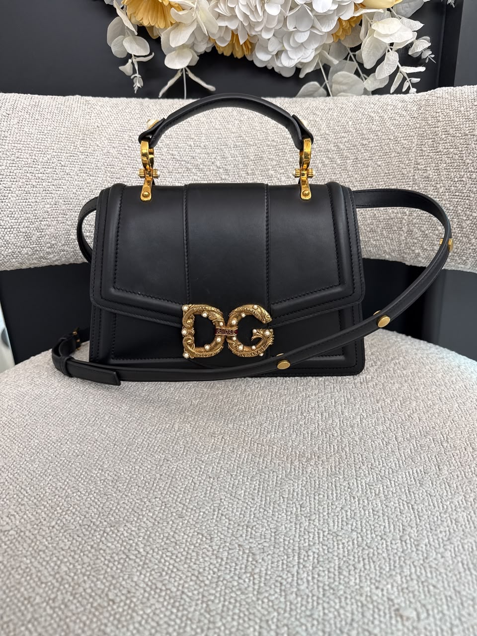 BLACK LEATHER DG AMORE TOP HANDLE BAG