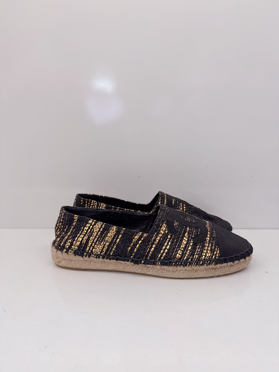 BLACK GOLD WOVEN FABRIC CC ESPADRILLES FLATS 38