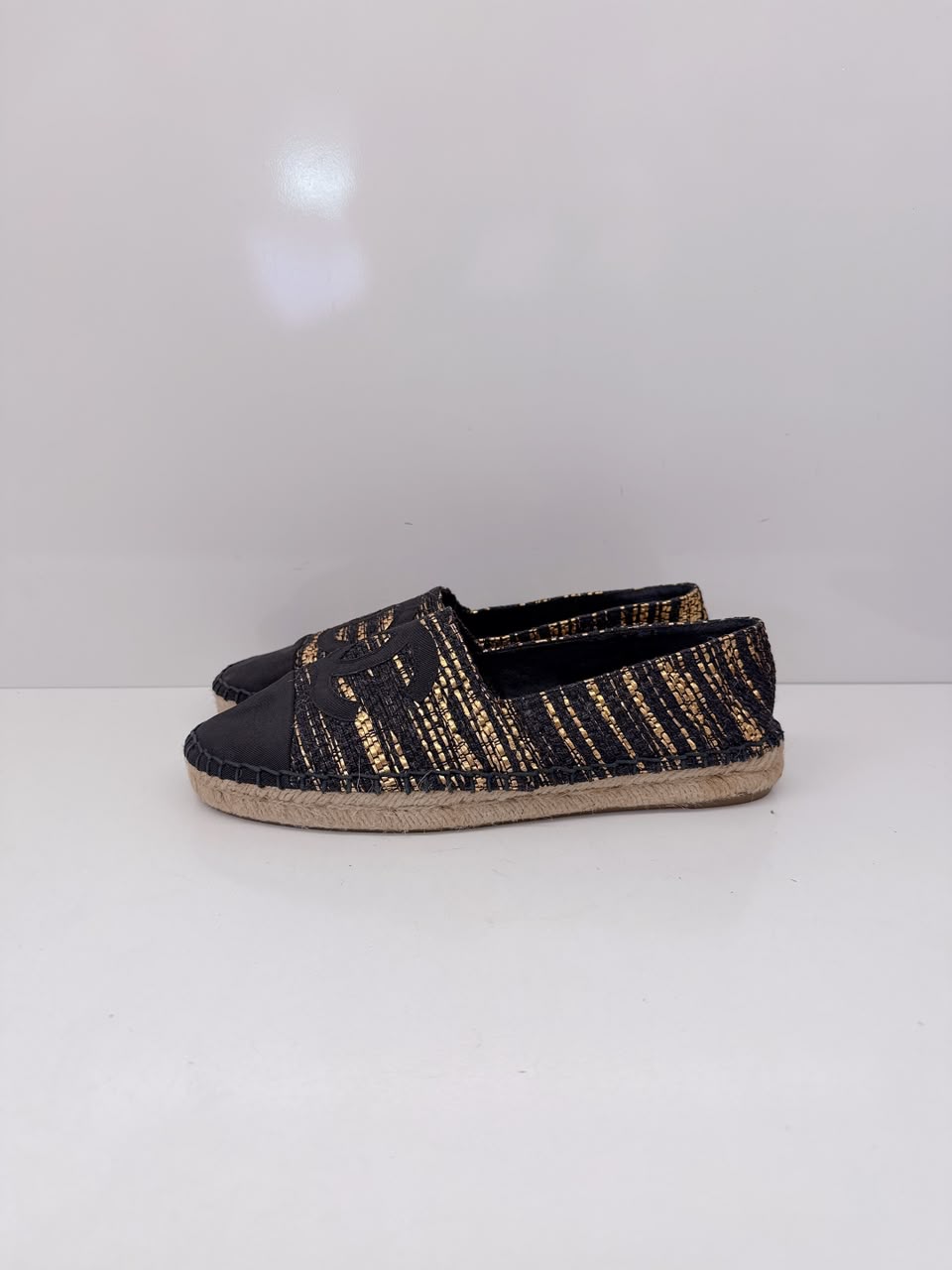 BLACK GOLD WOVEN FABRIC CC ESPADRILLES FLATS 38