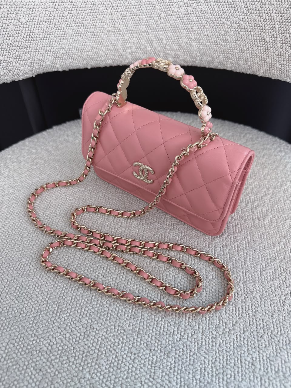 LIGHT PINK CC FLOWER WALLET ON CHAIN TOP HANDLE BAG