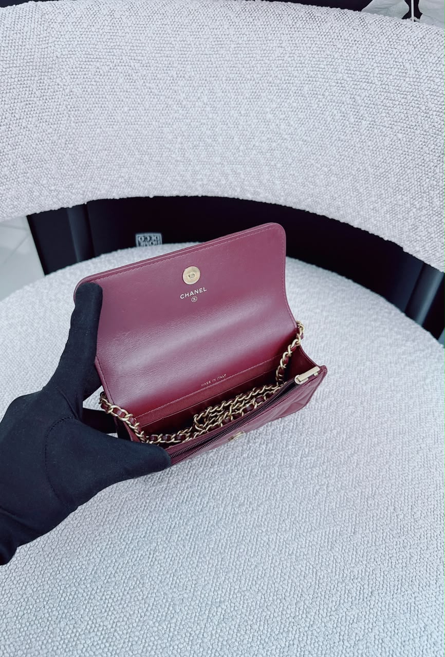 BURGUNDY WALLET ON CHAIN WITH TOP HANDLE BAG