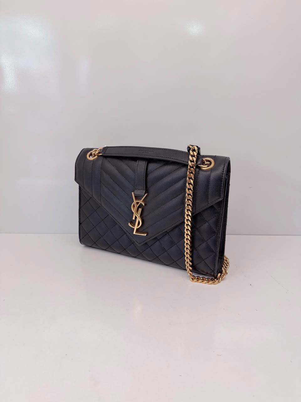 BLACK MATELASSE LEATHER MEDIUM ENVELOPE CHAIN BAG