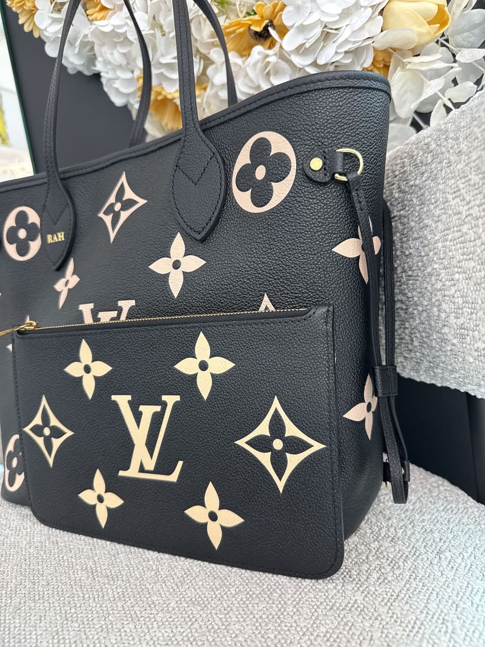 BLACK BEIGE MONOGRAM EMPREINTE LEATHER NEVERFULL MM TOTE BAG