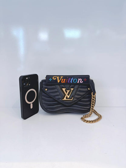 BLACK LEATHER NEW WAVE CHAIN PM BAG