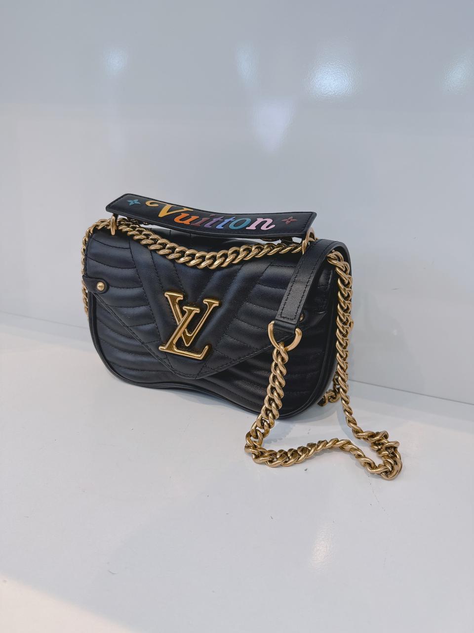 BLACK LEATHER NEW WAVE CHAIN PM BAG