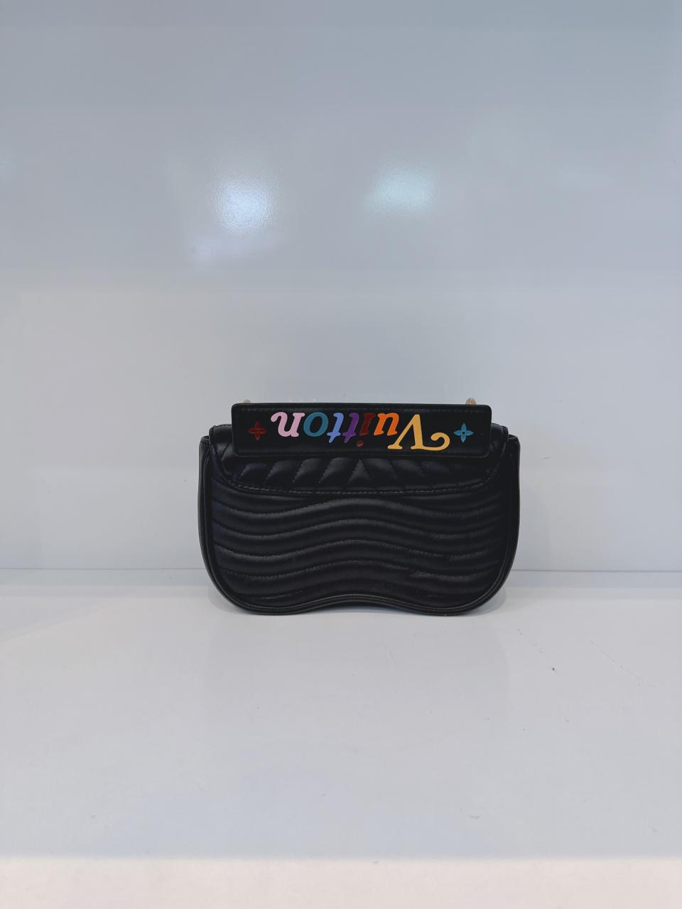 BLACK LEATHER NEW WAVE CHAIN PM BAG