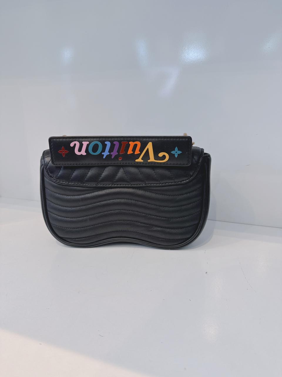 BLACK LEATHER NEW WAVE CHAIN PM BAG