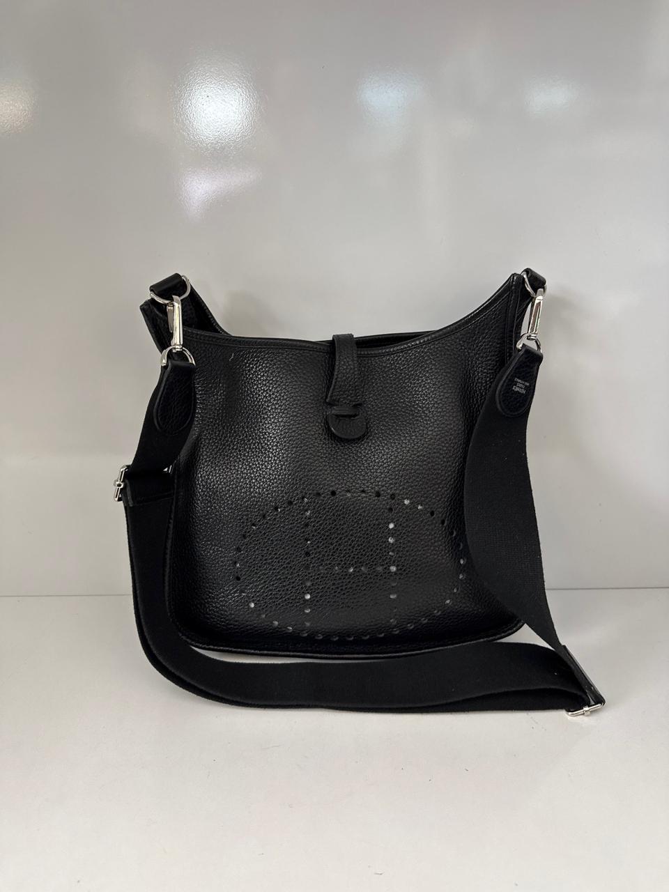 BLACK EVELYNE PM TAURILLON CLEMENCE LEATHER SHOULDER BAG