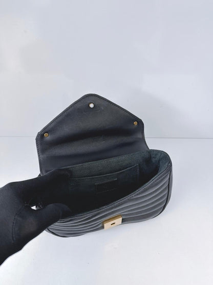 BLACK LEATHER NEW WAVE CHAIN PM BAG