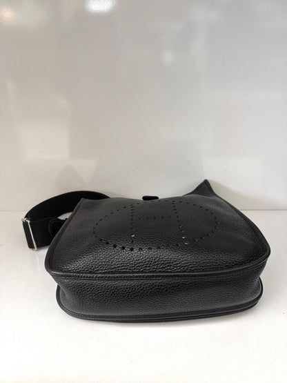 BLACK EVELYNE PM TAURILLON CLEMENCE LEATHER SHOULDER BAG