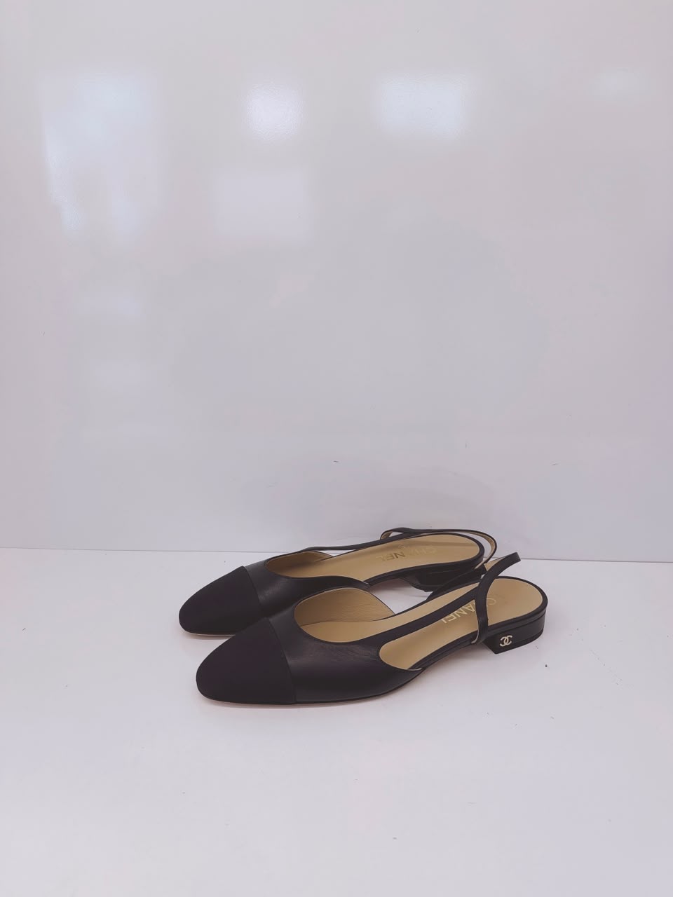 BLACK GOATSKIN AND GROSGRAIN SLINGBACKS 40C