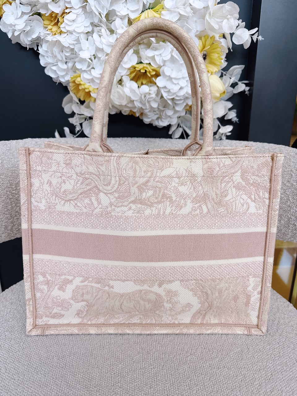 PINK/WHITE EMBROIDERED CANVAS TOILE DE JOUY MEDIUM BOOK TOTE