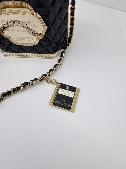 LIMITED EDITION BLACK QUILTED RESIN TEA BOX MINAUDIERE IMITATION PEARL GOLD HARDWARE