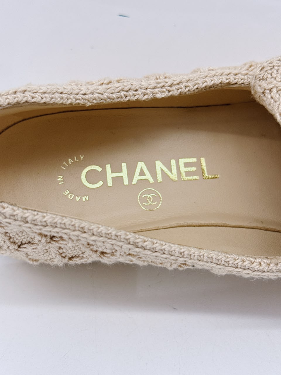 BEIGE KNIT QUILTED TEXTURED CC TURNLOCK LOAFERS 36C