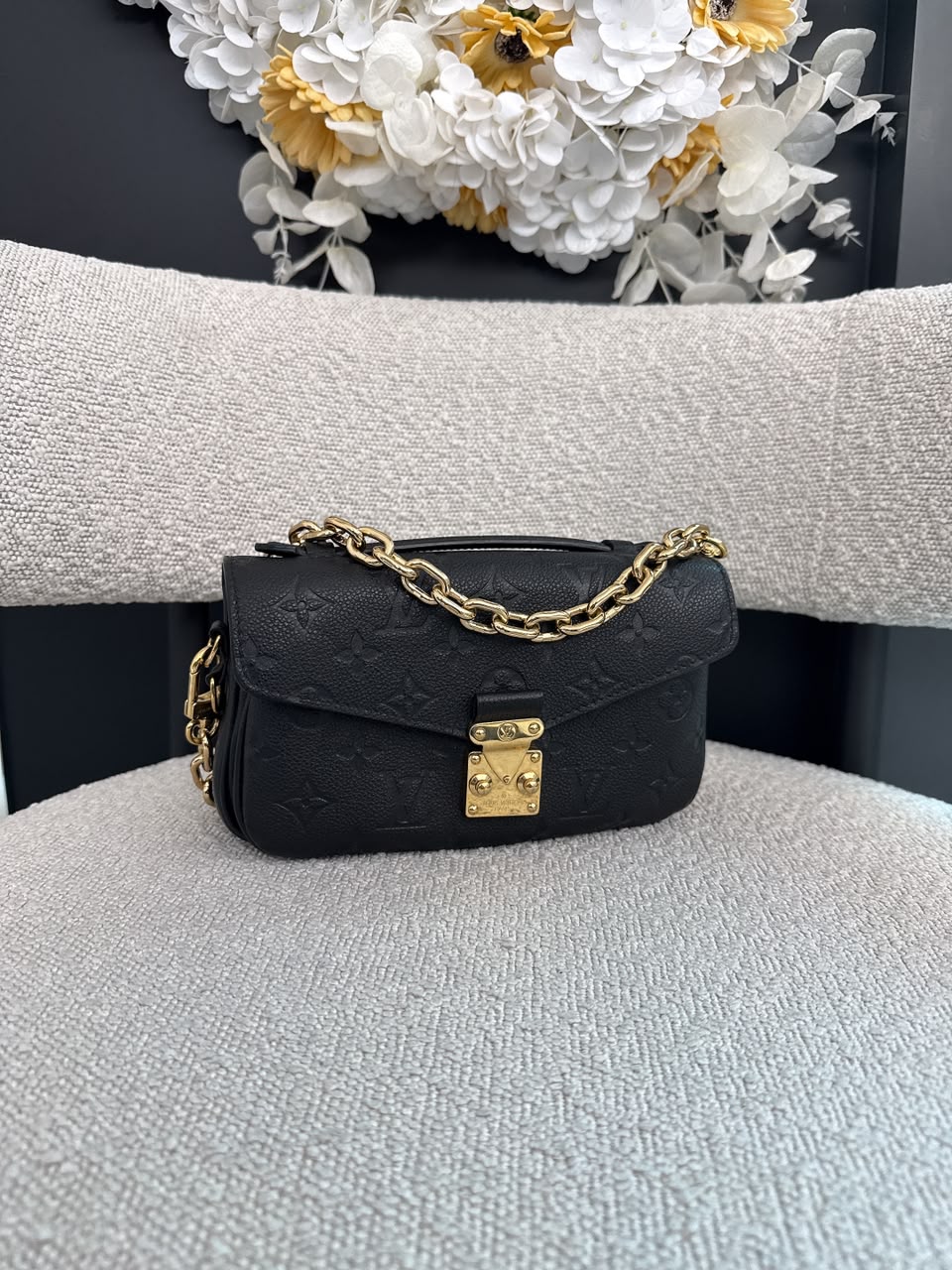 BLACK MONOGRAM EMPREINTE LEATHER POCHETTE METIS EAST WEST HANDBAG