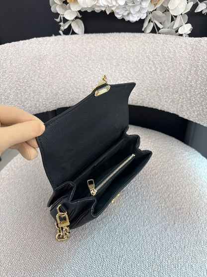 BLACK MONOGRAM EMPREINTE LEATHER POCHETTE METIS EAST WEST HANDBAG