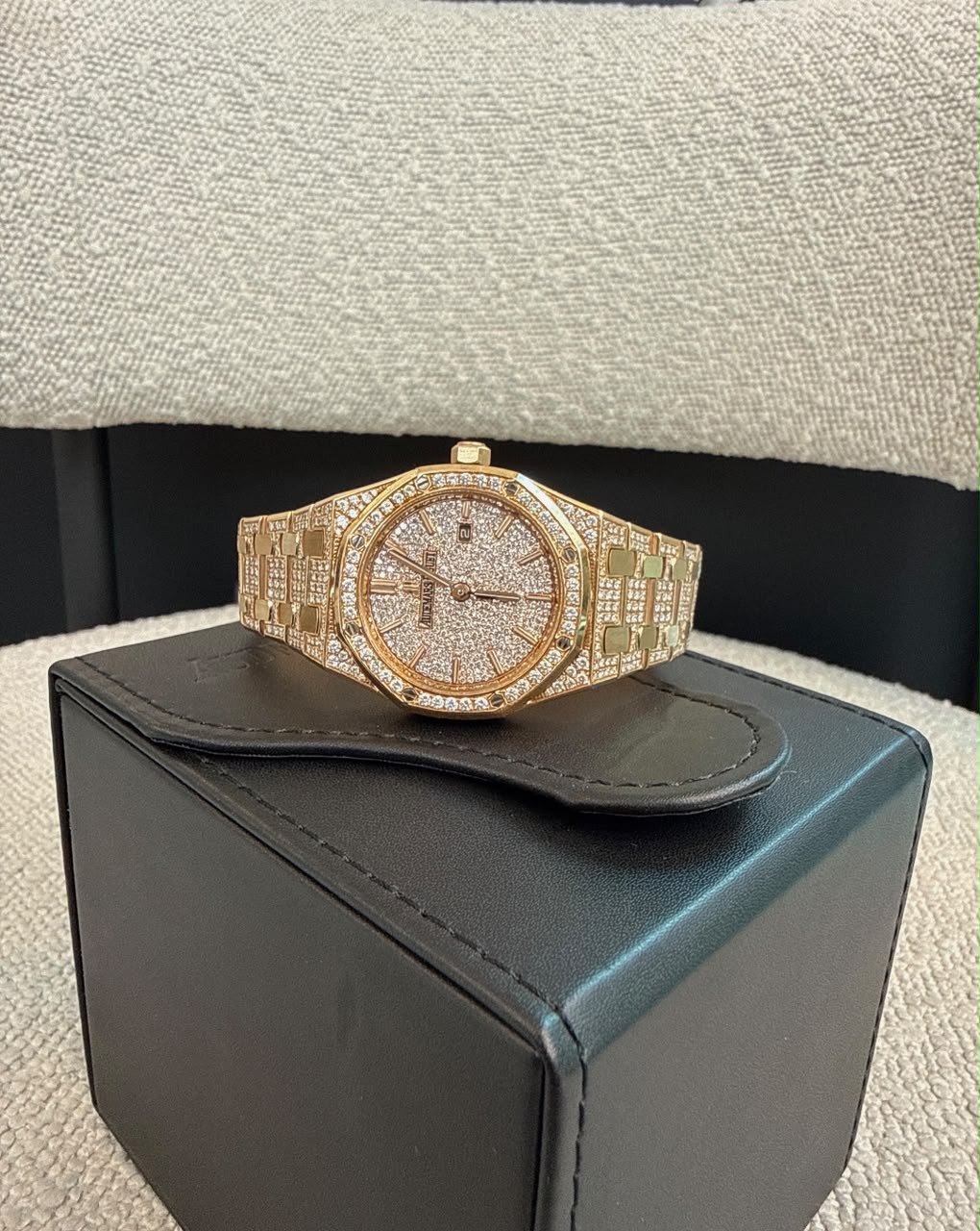 ROSE GOLD PAVED DIAMONDS ROYAL OAK WATCH