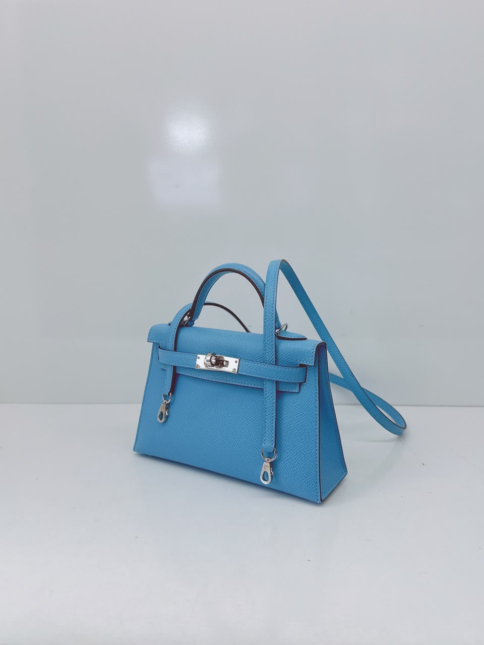 BLEU CELESTE MINI KELLY SELLIER 20 EPSOM LEATHER PALLADIUM HARDWARE