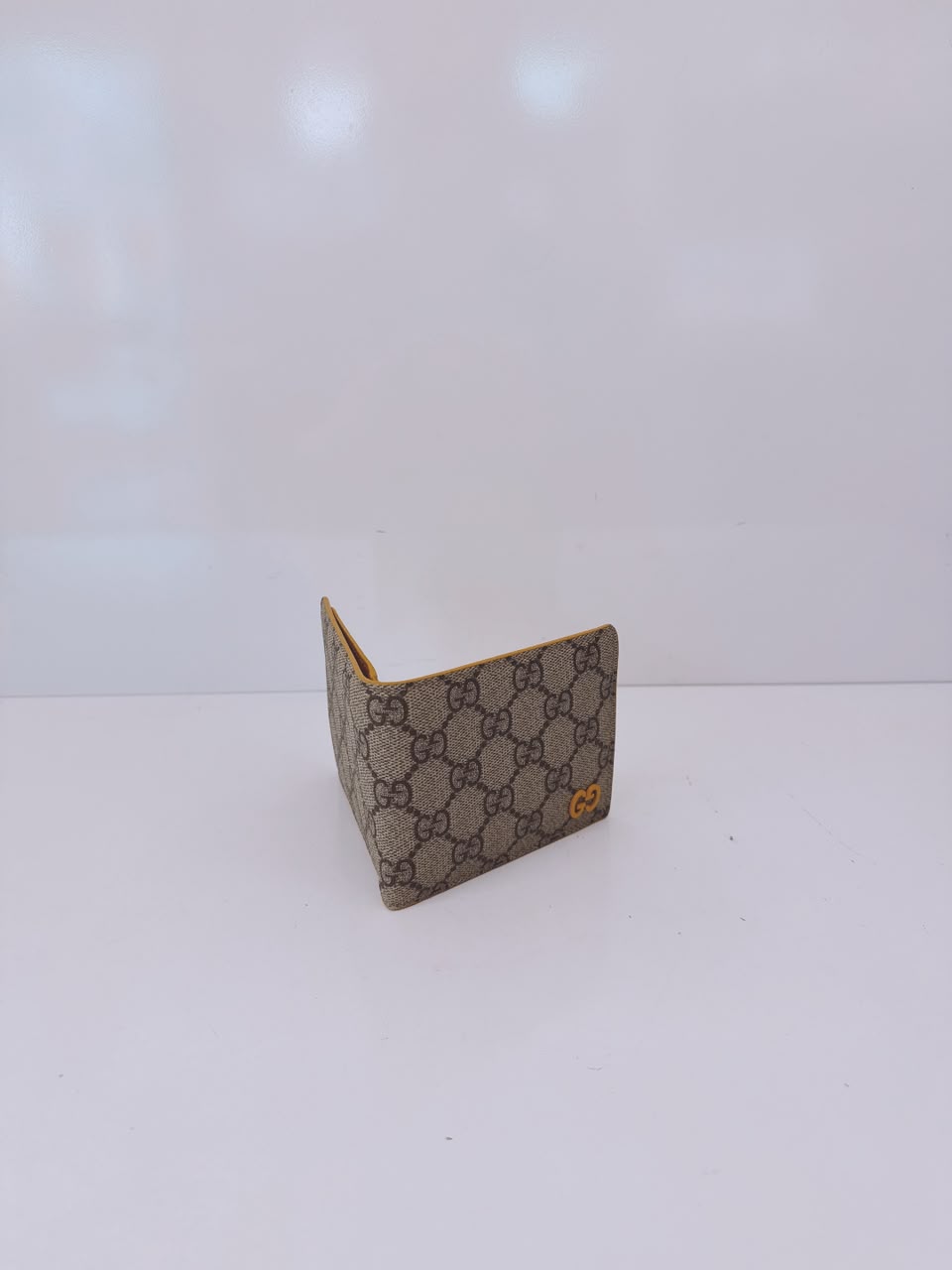 BEIGE YELLOW GG SUPREME CANVAS BIFOLD WALLET