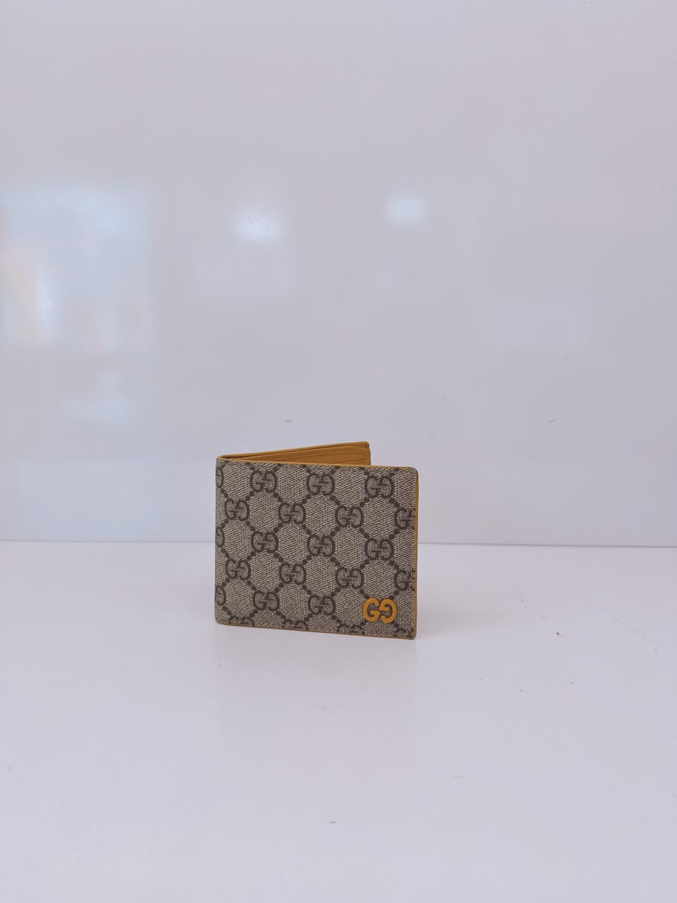 BEIGE YELLOW GG SUPREME CANVAS BIFOLD WALLET
