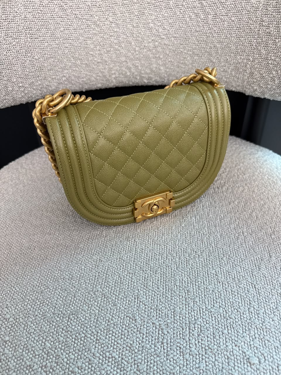 OLIVE GREEN QUILTED CAVIAR LEATHER SMALL BOY MESSENGER BAG