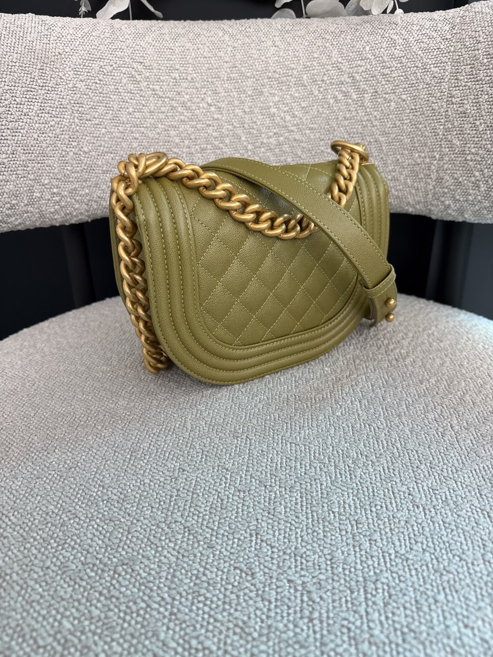OLIVE GREEN QUILTED CAVIAR LEATHER SMALL BOY MESSENGER BAG