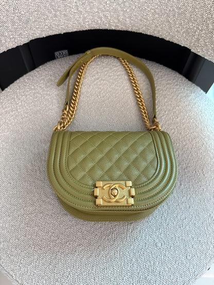 OLIVE GREEN QUILTED CAVIAR LEATHER SMALL BOY MESSENGER BAG