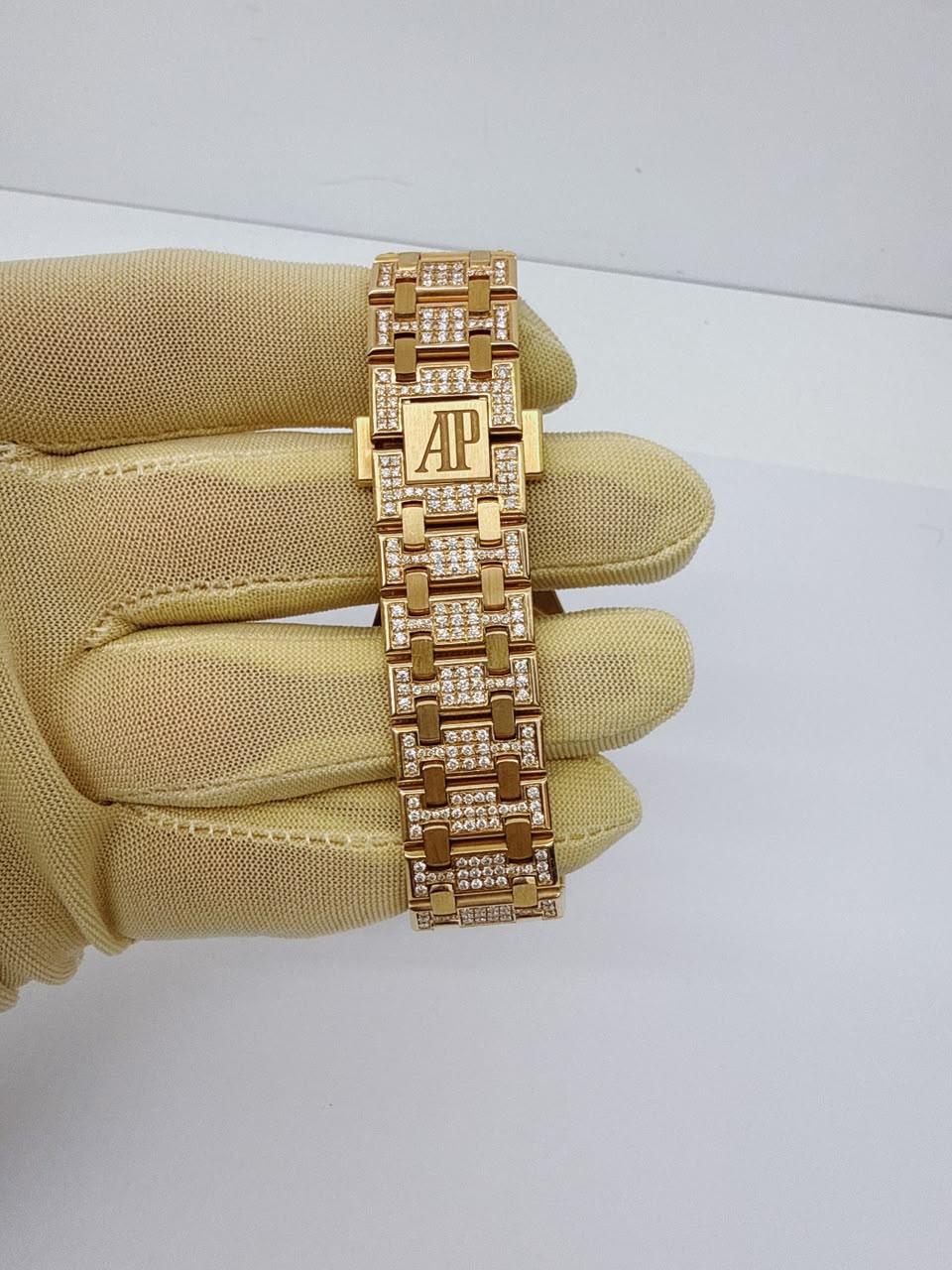 ROSE GOLD PAVED DIAMONDS ROYAL OAK WATCH