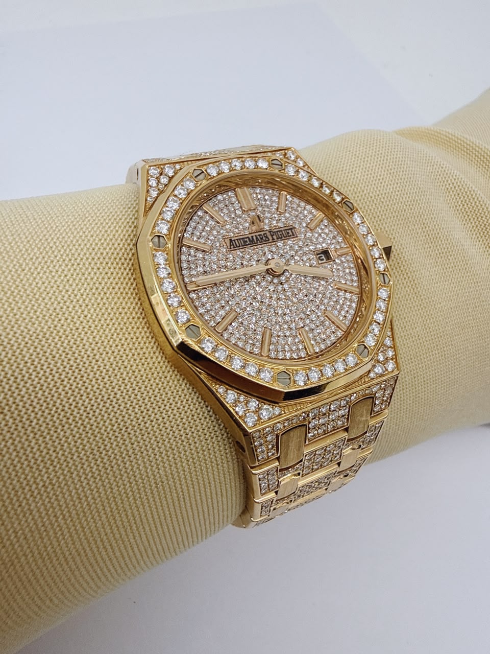 ROSE GOLD PAVED DIAMONDS ROYAL OAK WATCH