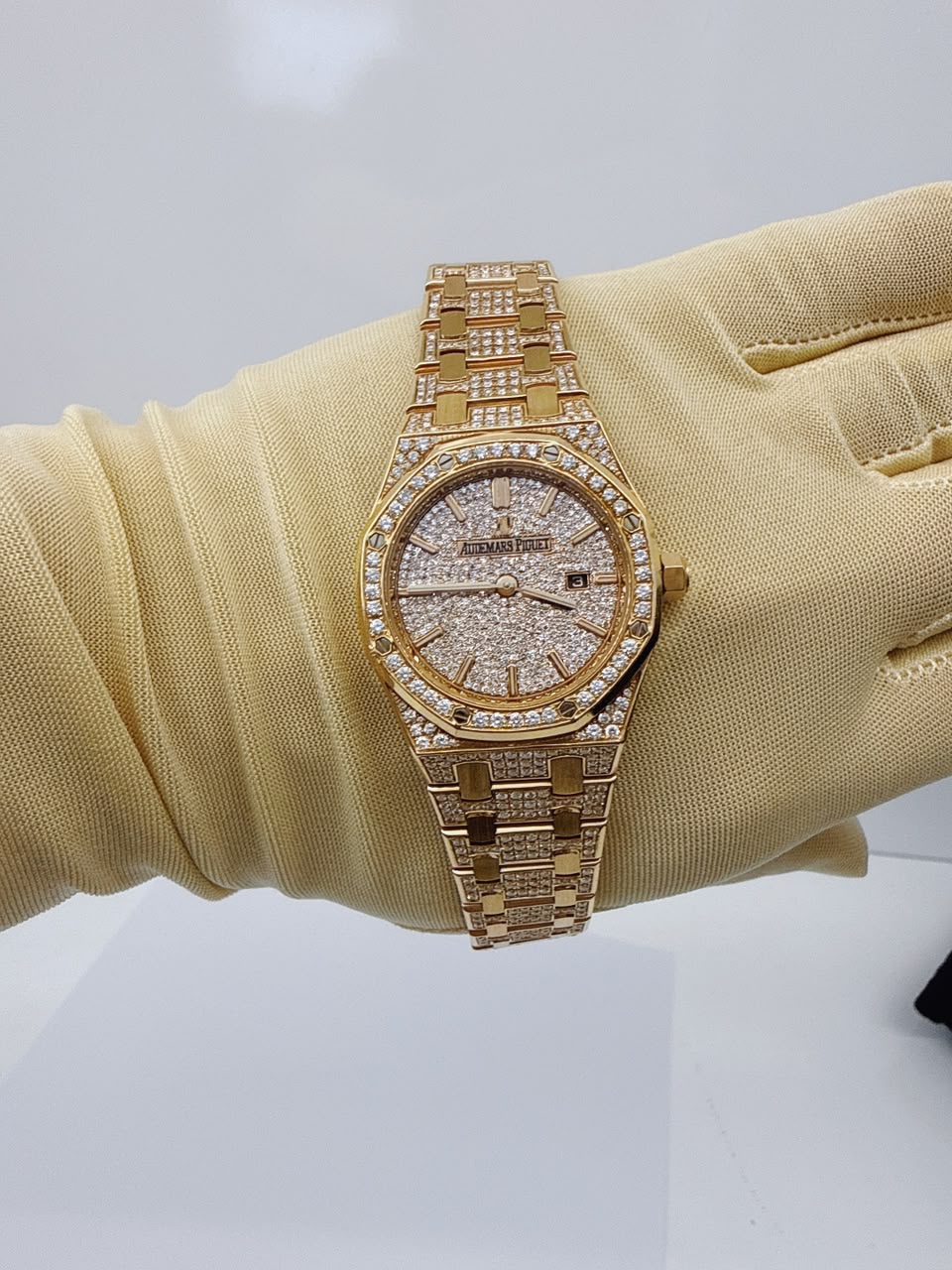 ROSE GOLD PAVED DIAMONDS ROYAL OAK WATCH