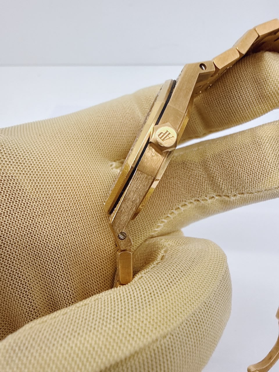 ROSE GOLD PAVED DIAMONDS ROYAL OAK WATCH