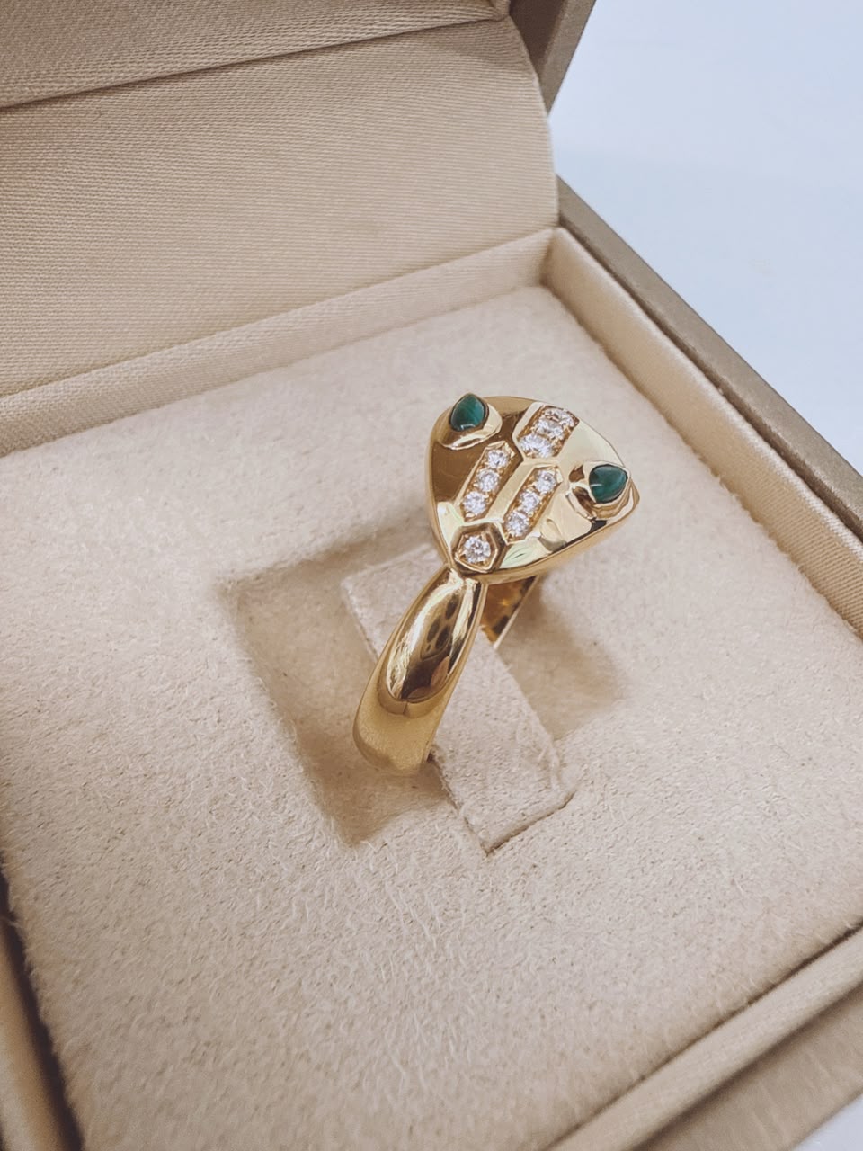18K ROSE GOLD AND DIAMONDS SERPENTI SEDUTTORI RING 43