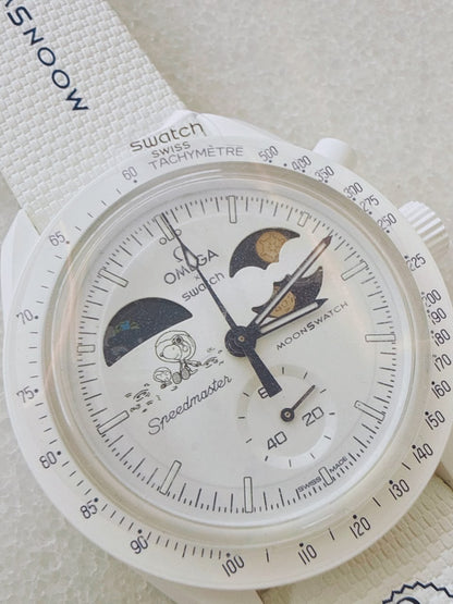 MISSION TO EARTHPHASE MOONSHINE GOLD WATCH