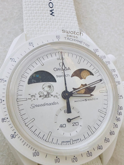 MISSION TO EARTHPHASE MOONSHINE GOLD WATCH